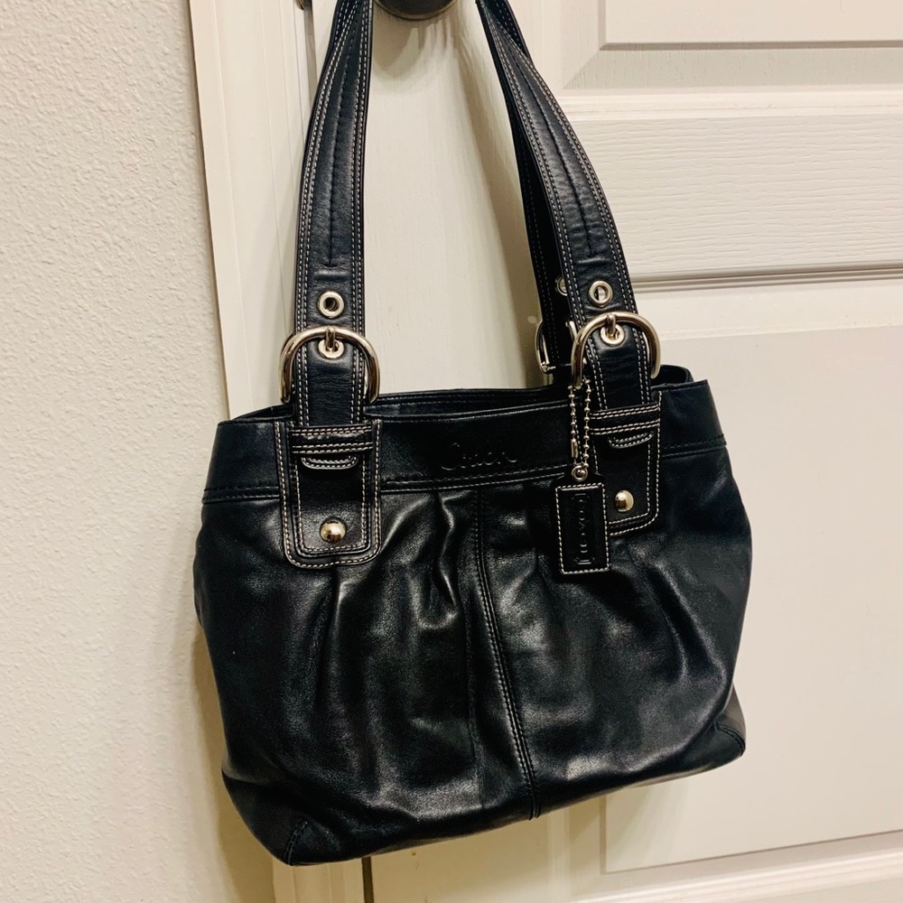 Authentic Coach Purse - Picture 2 of 9